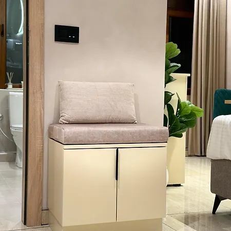 Lux 페트로바츠나믈라비